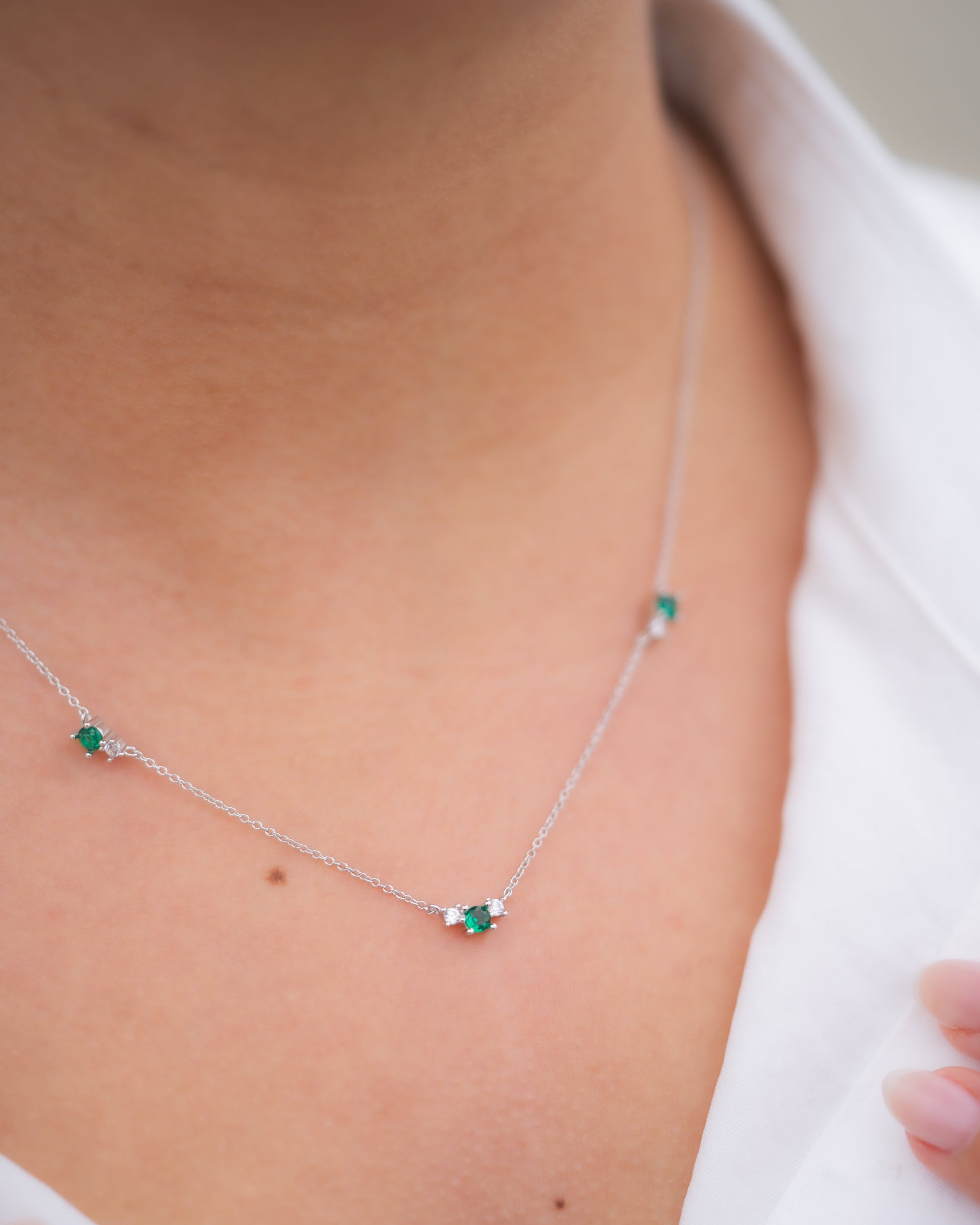 collier argent zircon vert emeraude